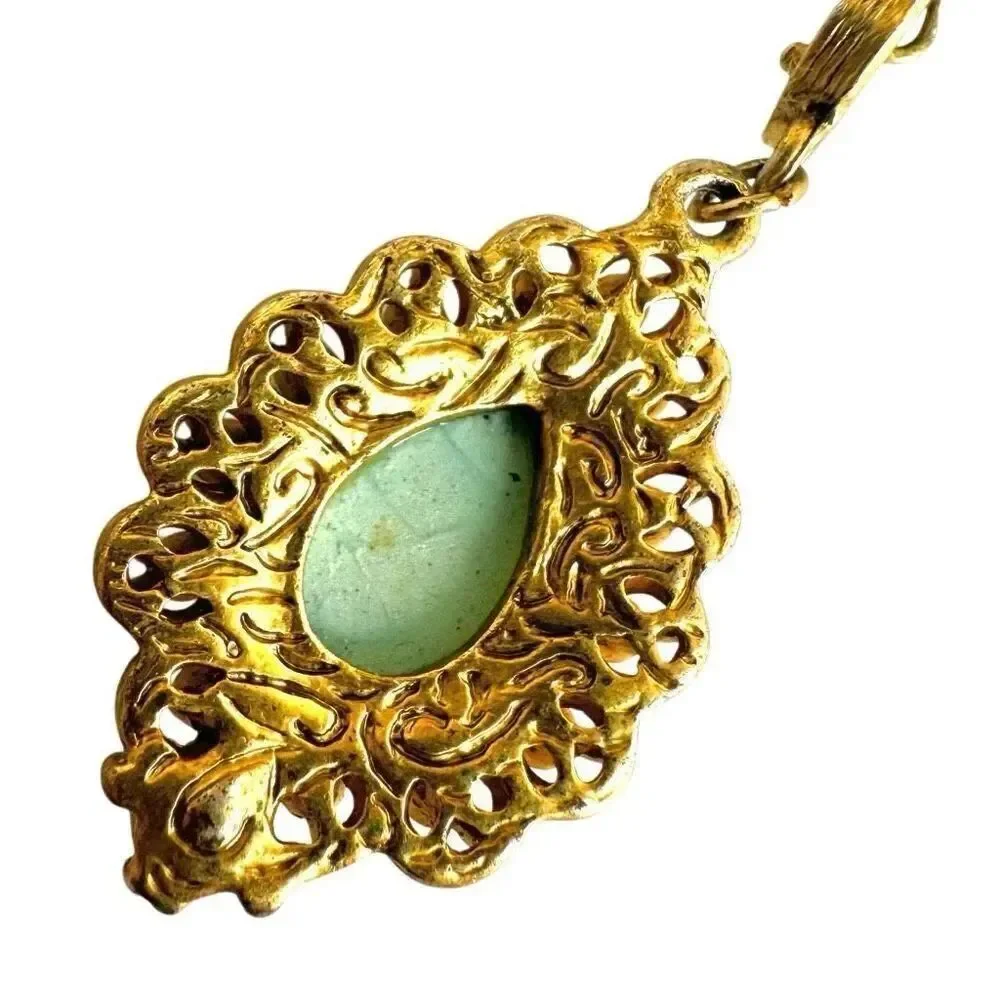 Vintage 1928  green teardrop pendant beaded Necklace